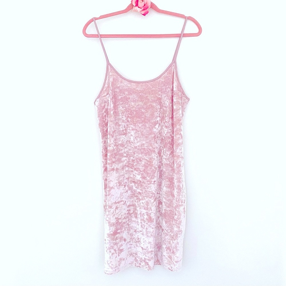 💕Victoria's Secret Pink Velvet Chemise SZ L